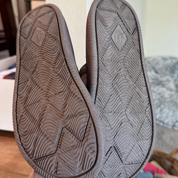Chaco flips - Picture 4 of 5
